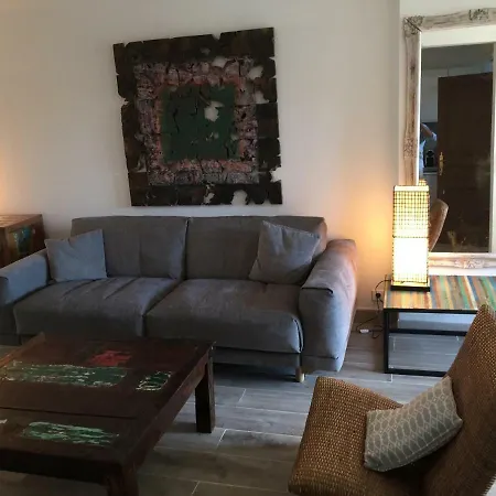 Apartment Ensoleille 80m Du Port Saint-Tropez