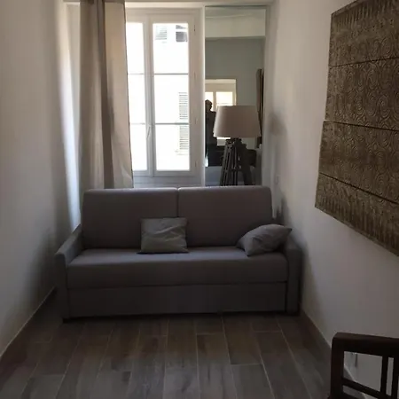 Ensoleille 80m Du Port Apartment Saint-Tropez