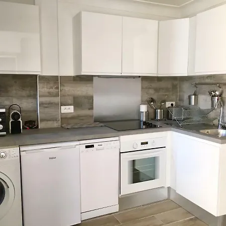Apartment Ensoleille 80m Du Port